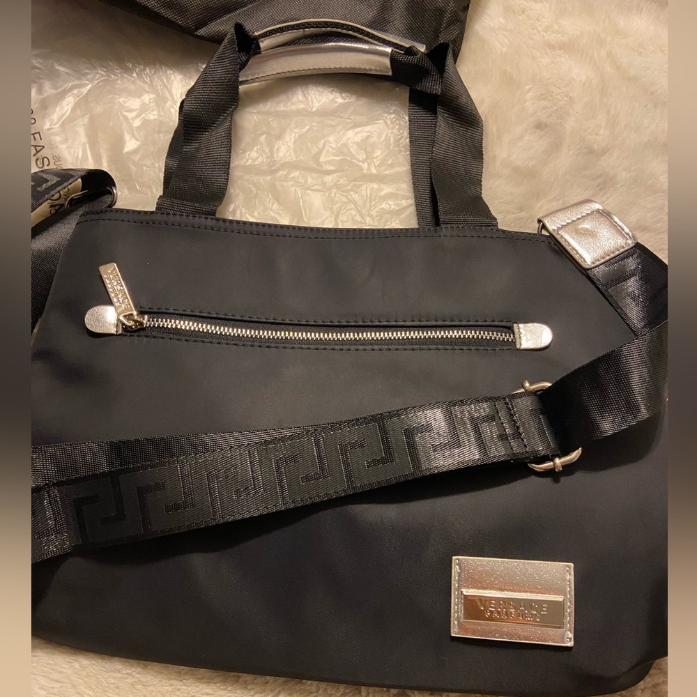 New Versace Parfums Zip Tote Shopper Shoulder Crossbody Bag Greca Key Logo - Picture 2 of 12